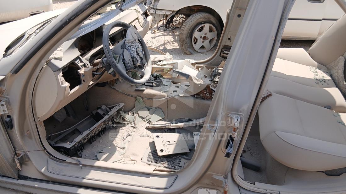 بي ام دبليو 316 2012 — الباب الأمامي الأيسر — صورة 10