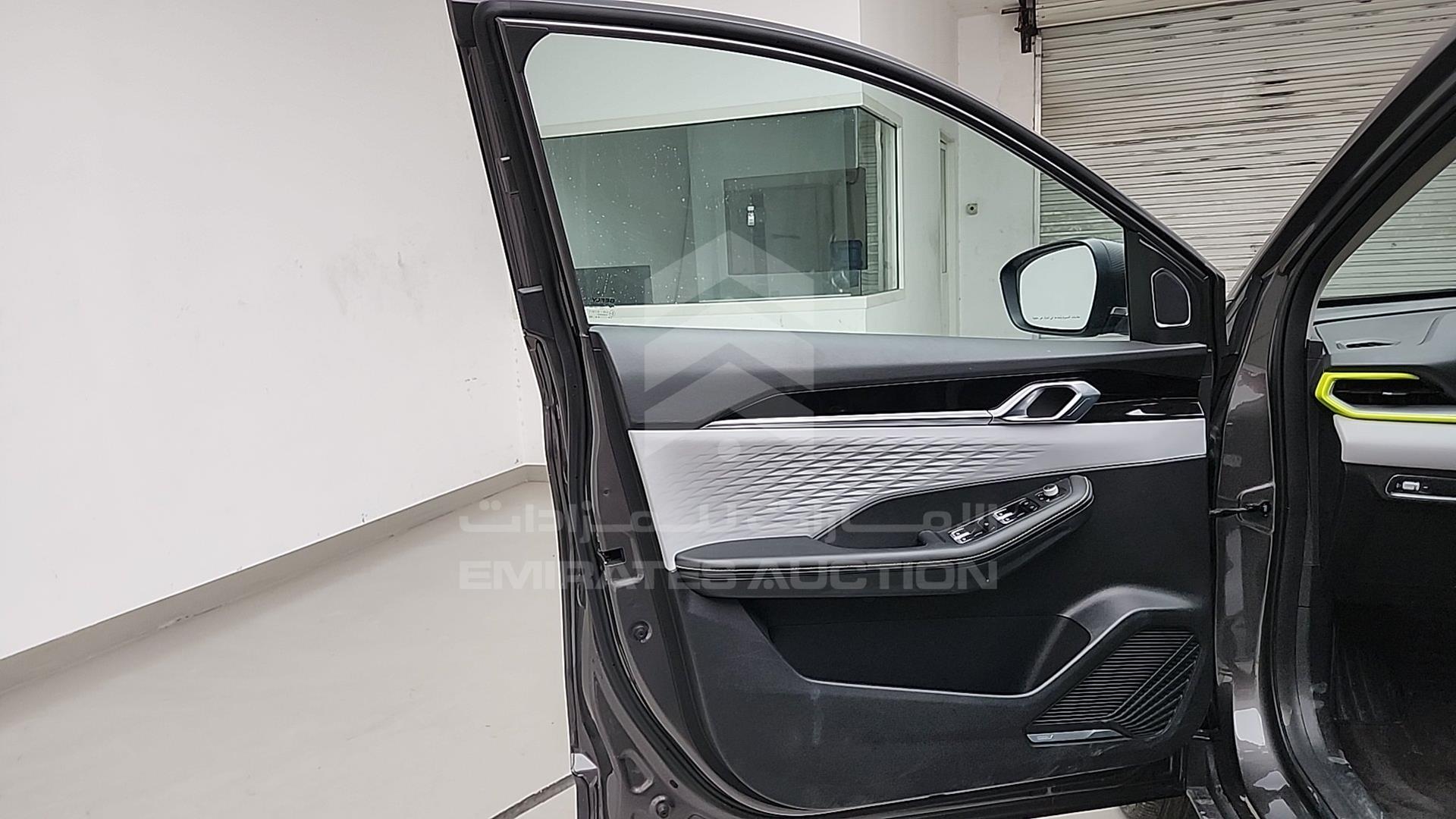 2024 GEELY COOLRAY VIN: LB3762KZ0RX505471
