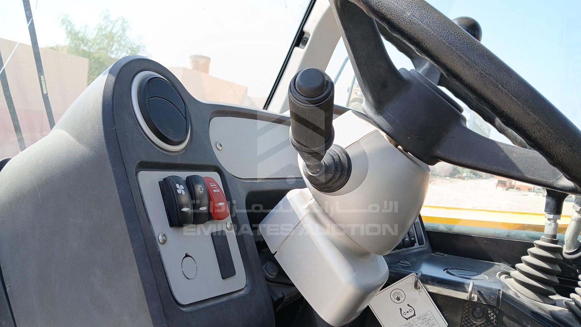 2021 JCB 530-70 VIN: RAJ5DC8MH02958660