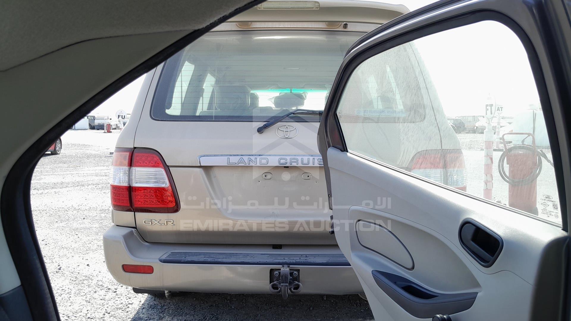 2004 TOYOTA LAND CRUISER VIN: JTEHJ09JX45090001