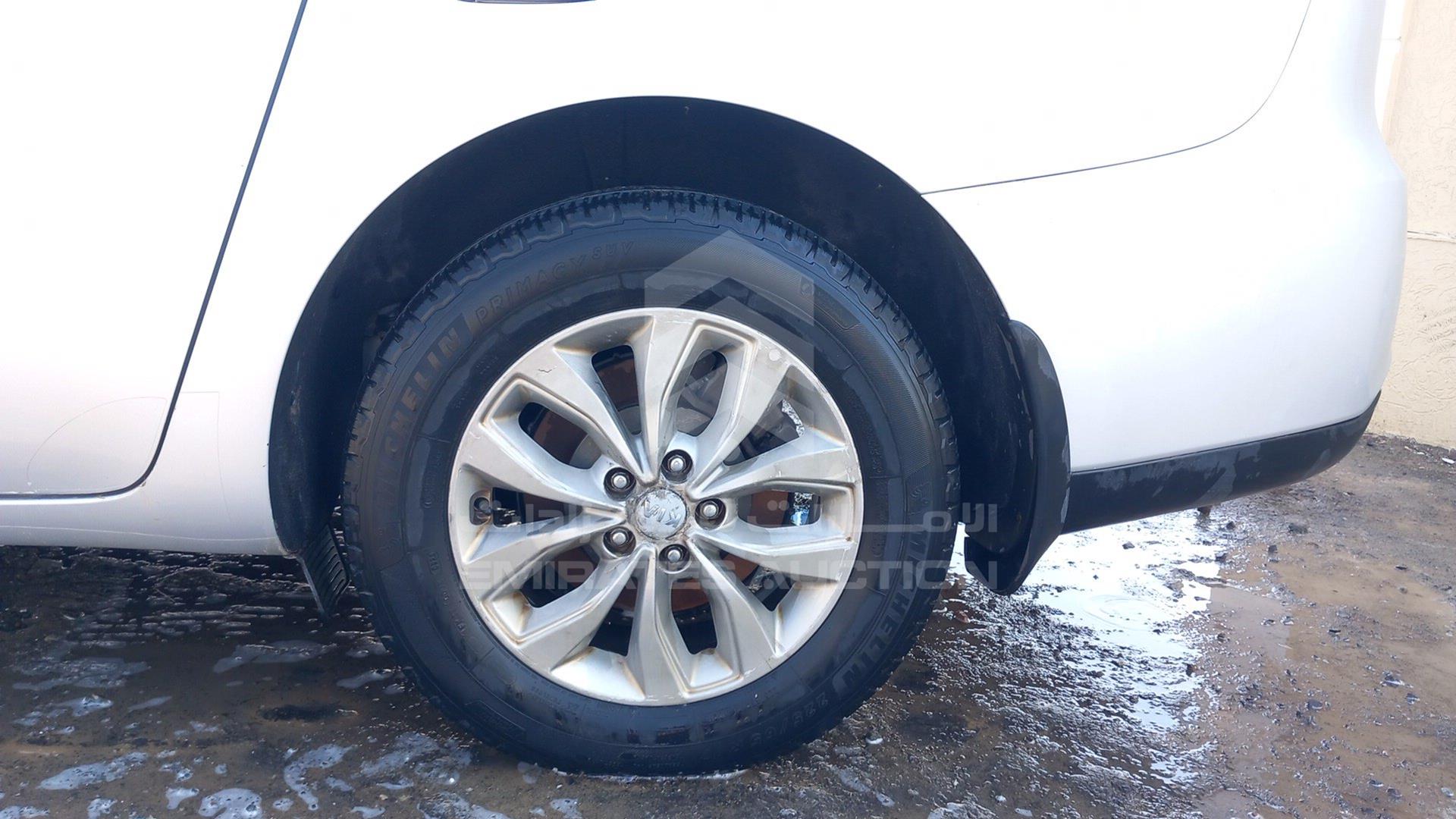 2019 KIA CARNIVAL VIN: KNAMB8124K6496508