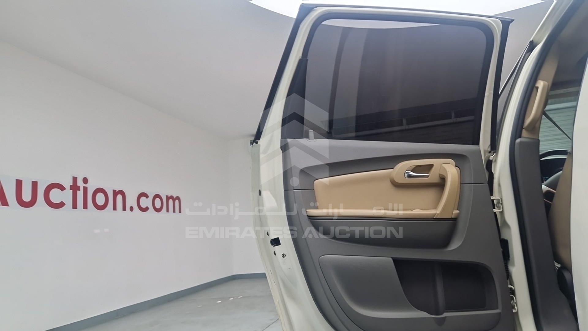 2011 CHEVROLET TRAVERSE VIN: 1GNKV9ED5BJ130273
