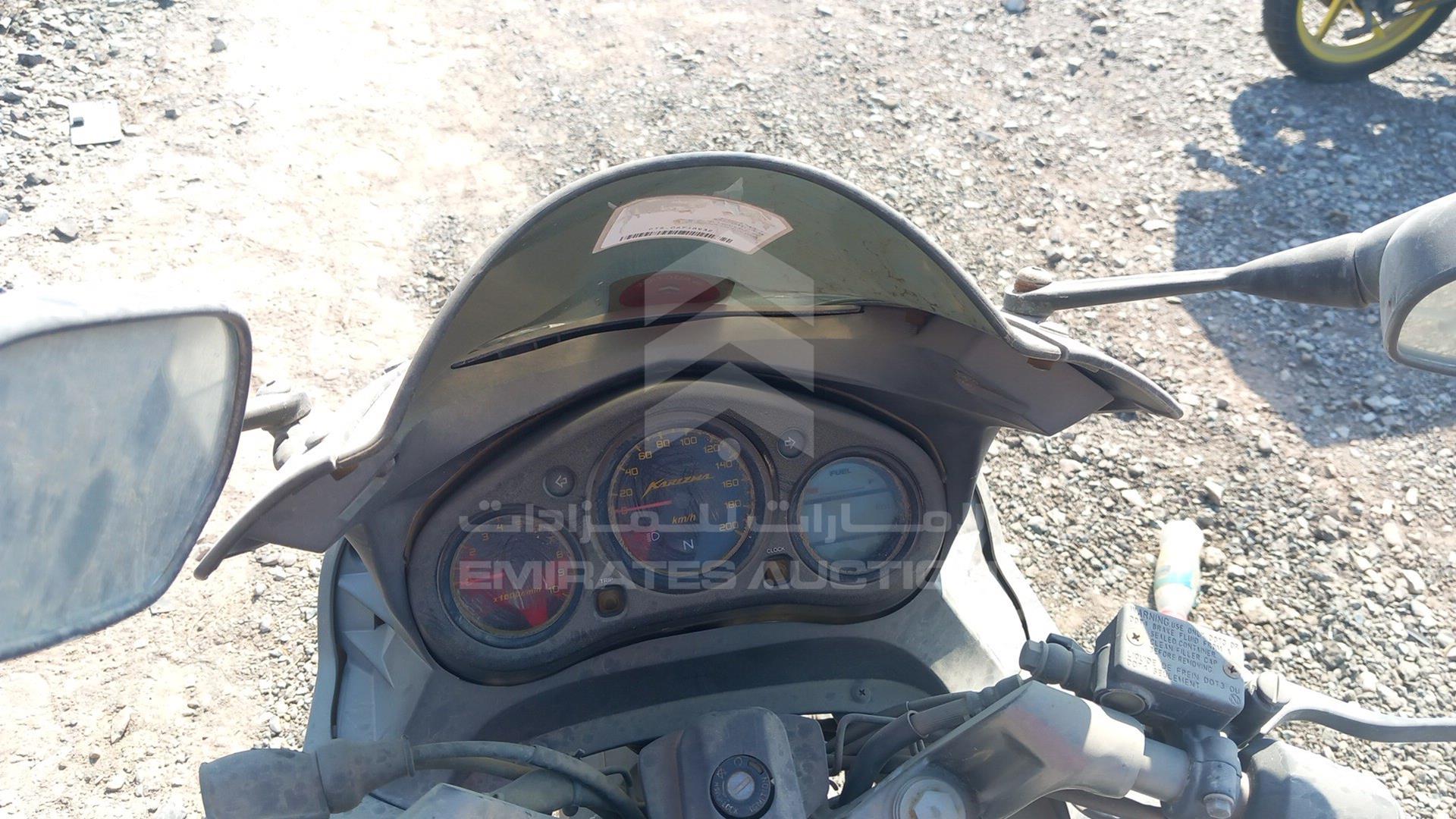 2017 HERO KARIZMA VIN: MBLMCS409HGY00006