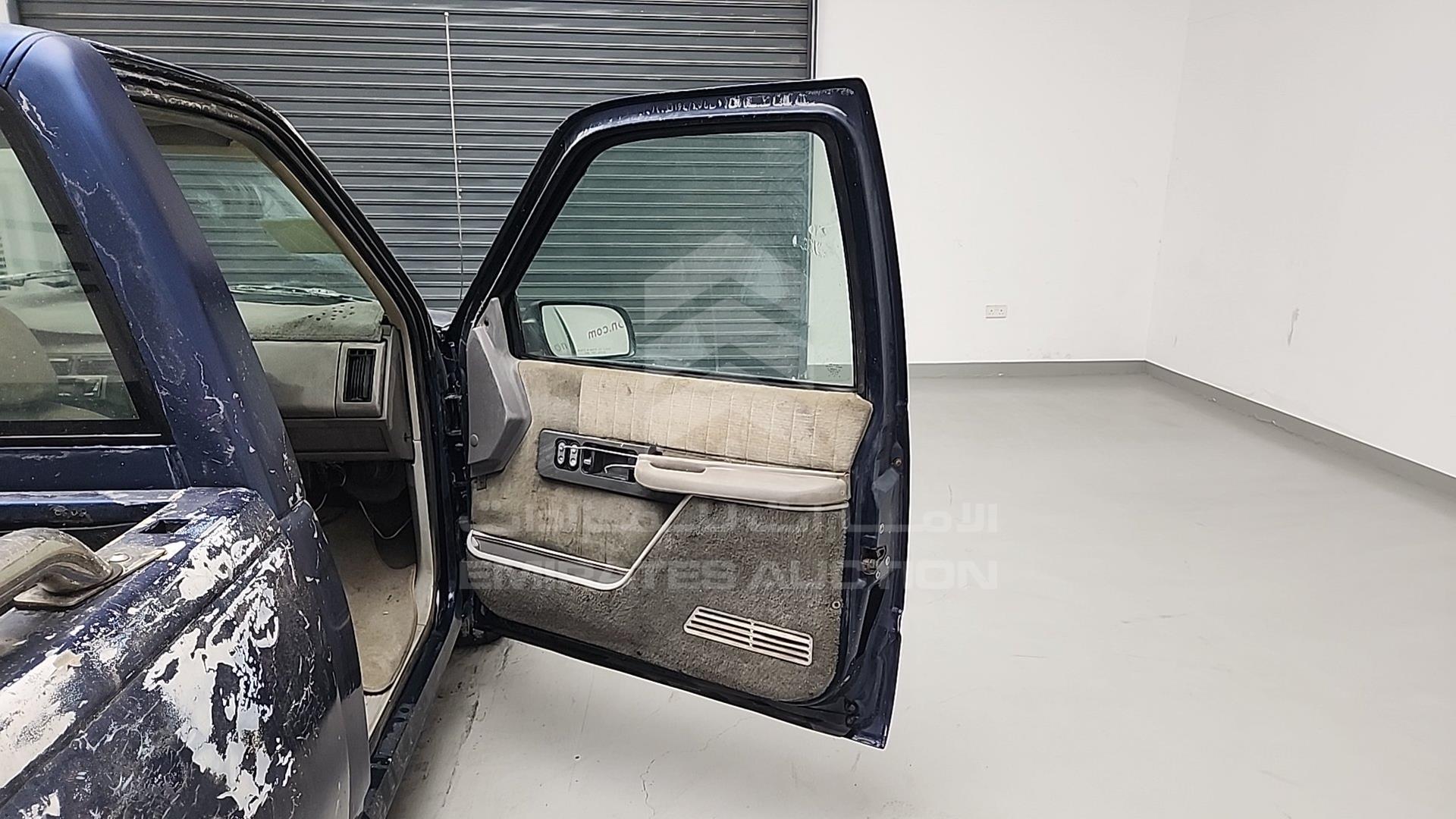 1994 CHEVROLET PICK UP VIN: 1GCDC14K8RZ158704