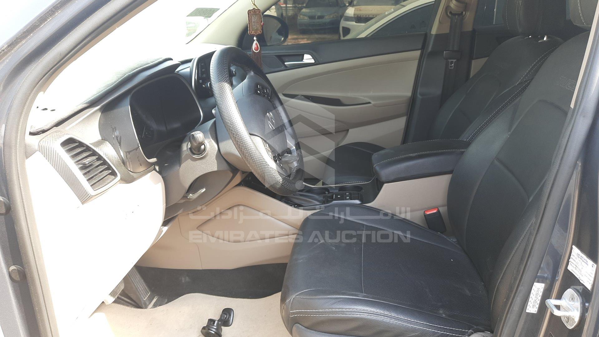2019 HYUNDAI TUCSON VIN: KM8J33AL1KU963048