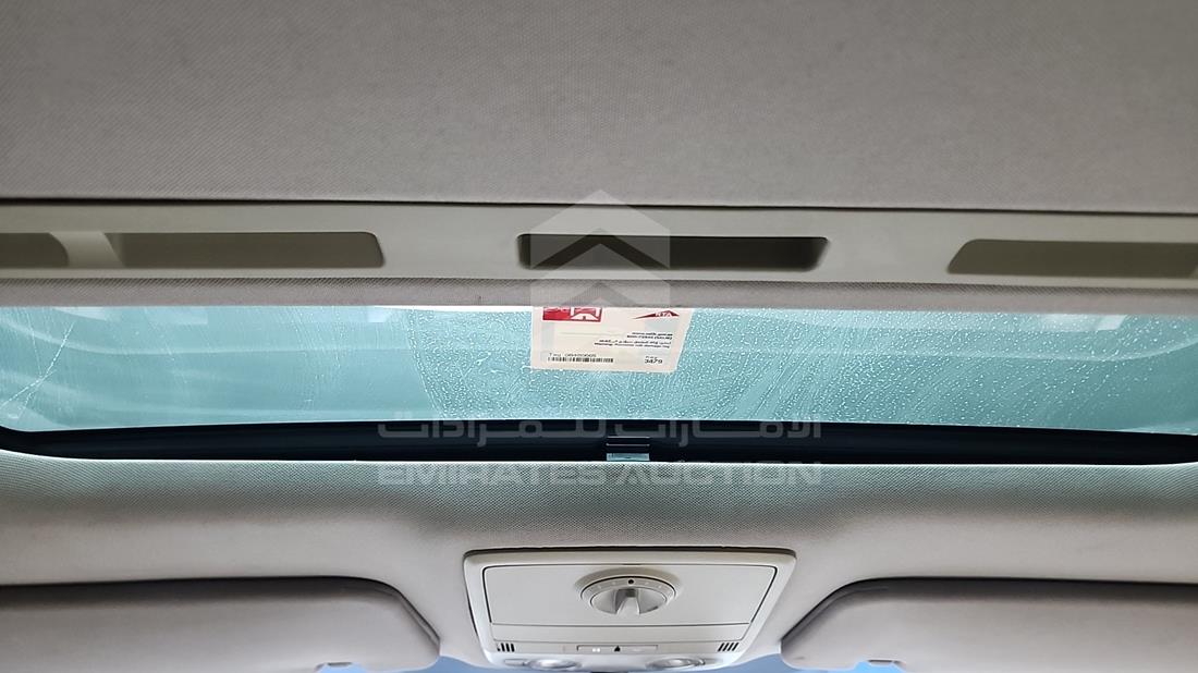 2013 Chevrolet Caprice — Sun Roof View — Photo 38