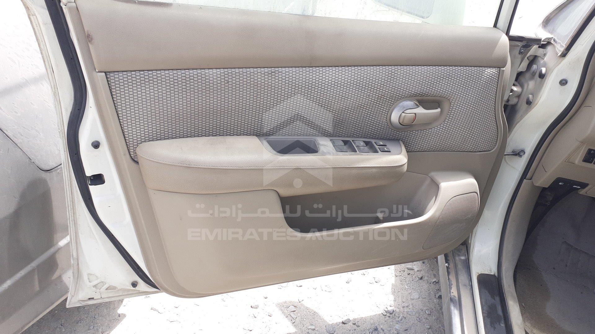 JN1CC13C06T003037 - 2006 Nissan Tiida - #350315