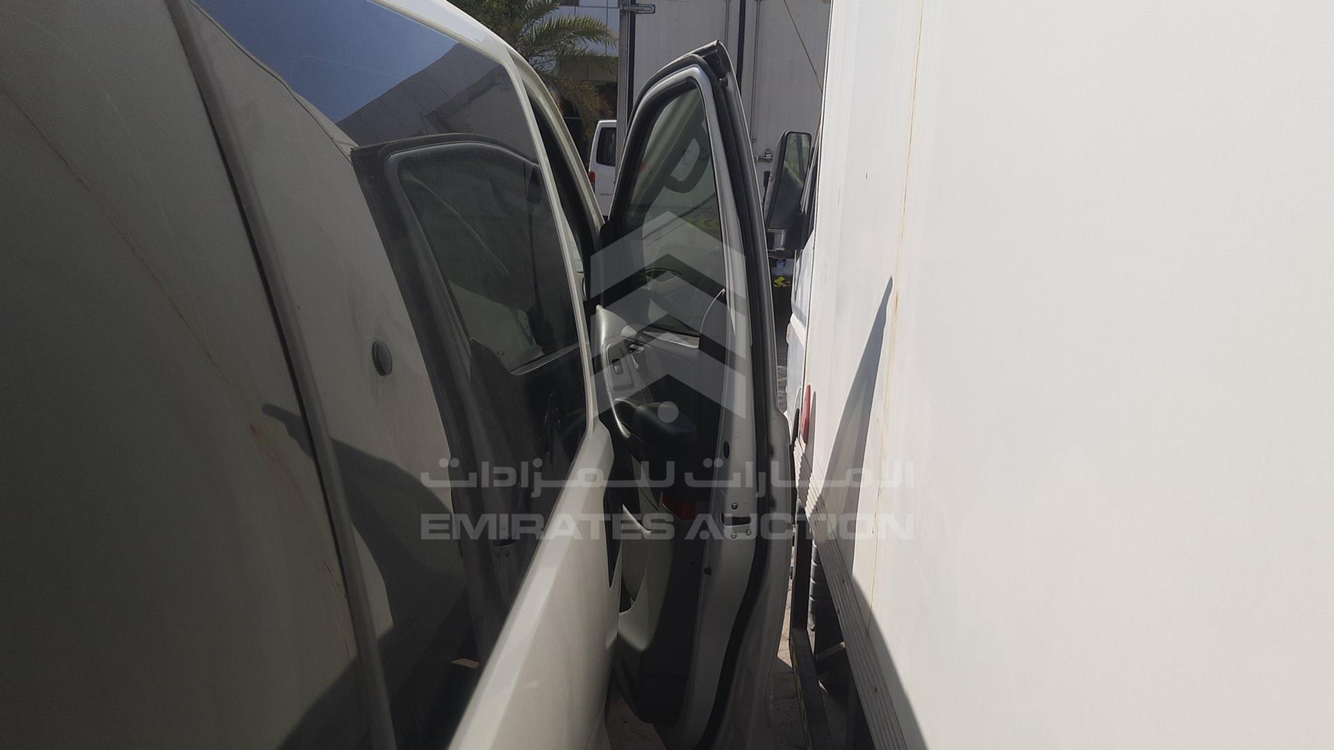 2016 HYUNDAI H1 VIN: KMJWA37R1GU734186