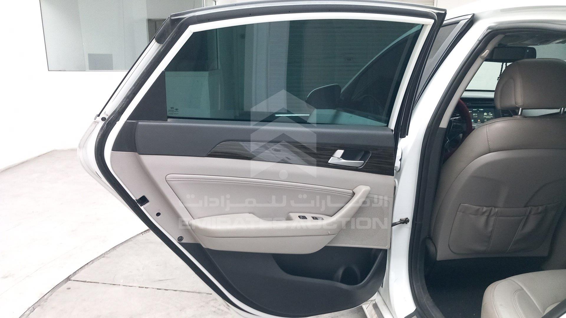 2016 HYUNDAI SONATA VIN: 5NPE34AF1GH334994