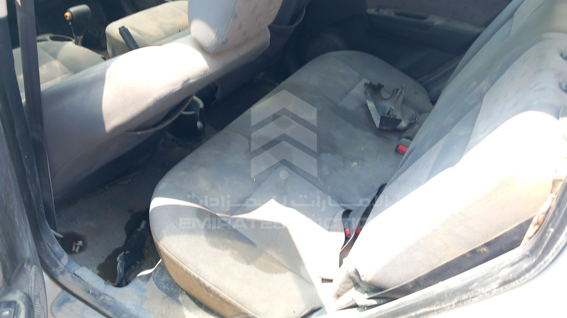 2004 HYUNDAI --- VIN: KMHBT51H44U182149