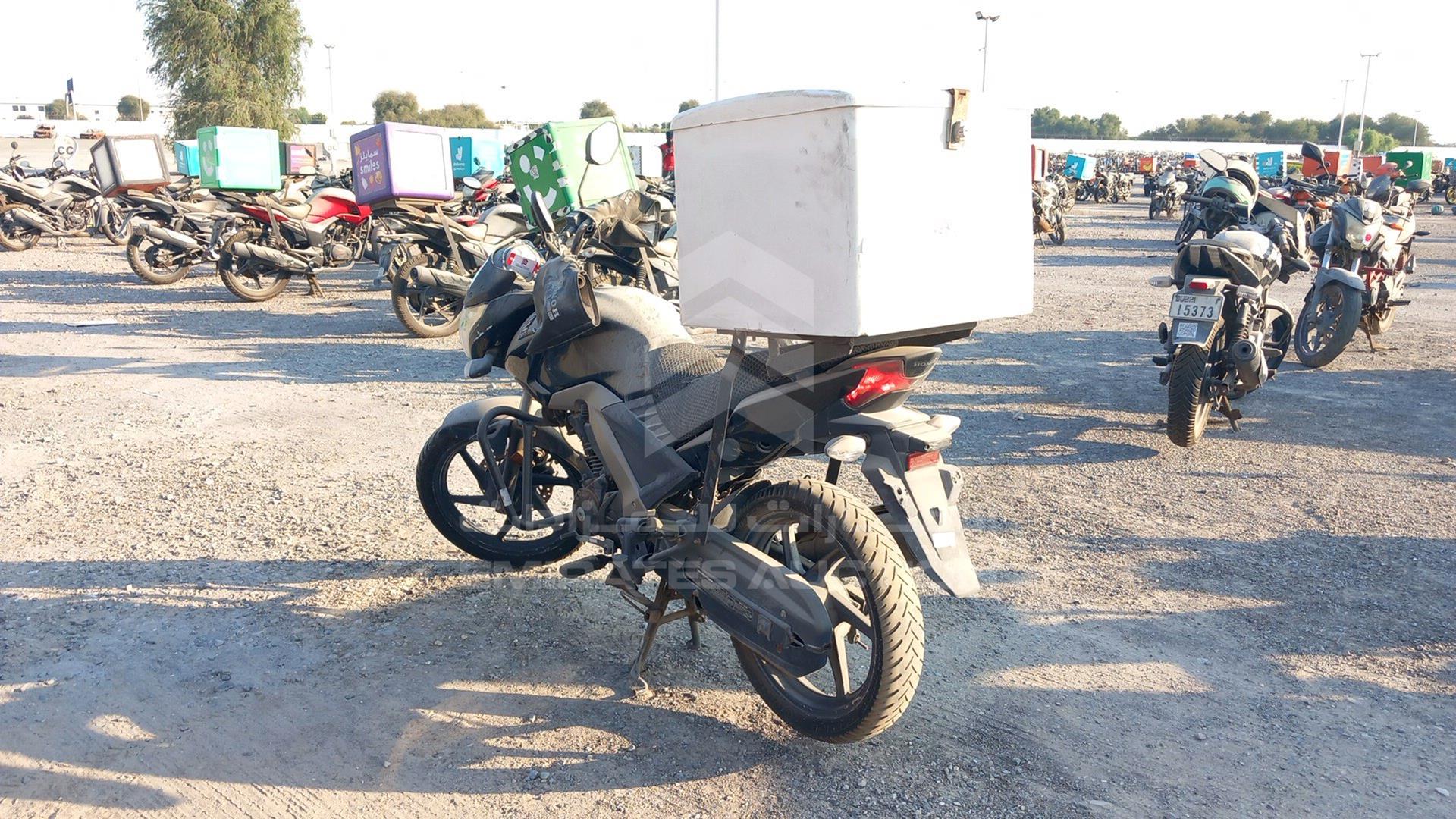 2016 HONDA UNICORN 160 VIN: ME4KC2037G8001782
