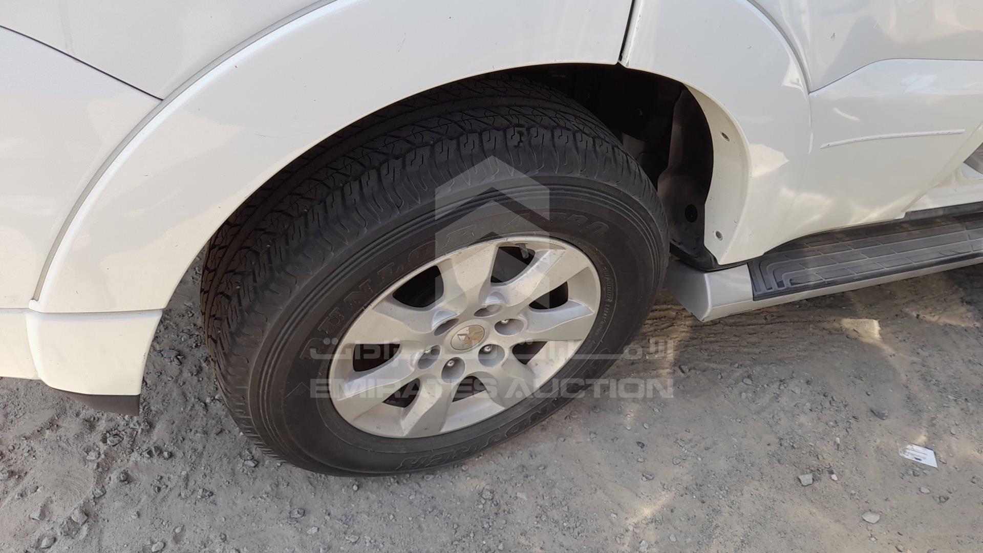 2014 MITSUBISHI PAJERO VIN: JMYLRV95WEJ705109