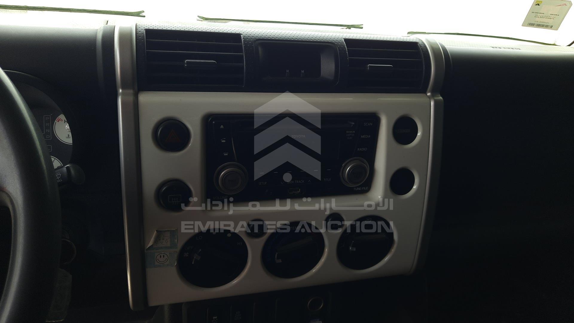 2013 TOYOTA FJ CRUISER VIN: JTEBU11FXDK171639