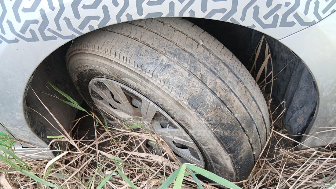 2024 Toyota Camry — Front Right Tyre — Photo 31