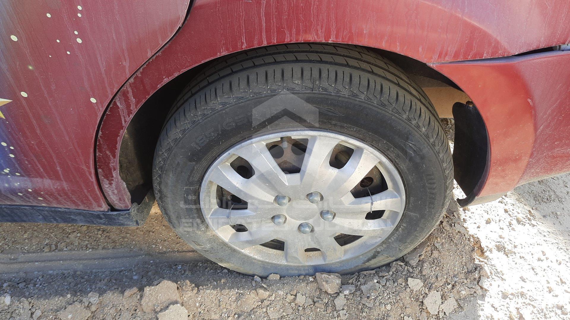 2009 NISSAN TIIDA VIN: JN1CC11CX9T038613