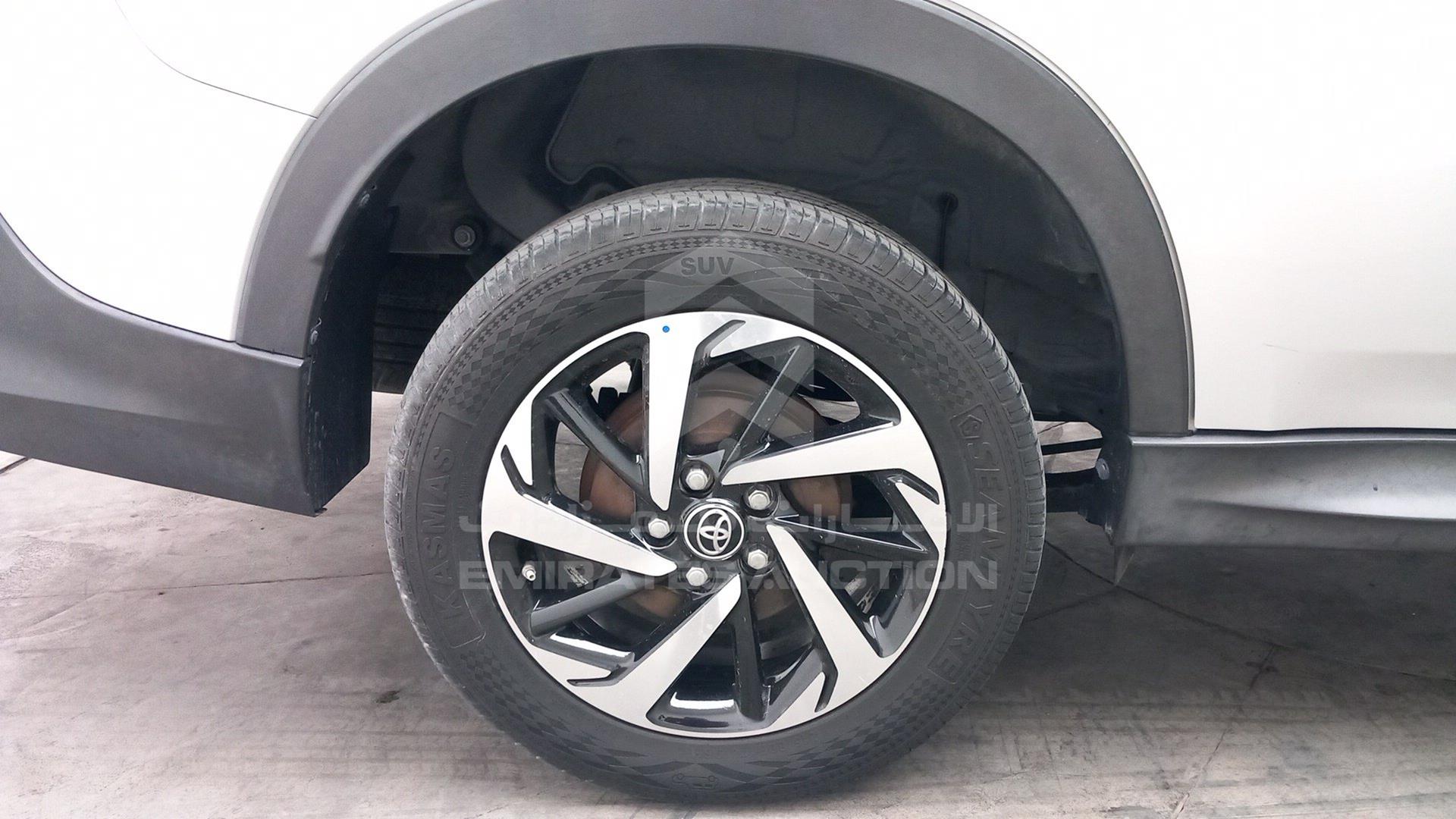 2019 TOYOTA RUSH VIN: MHKEF8BF4KK001301