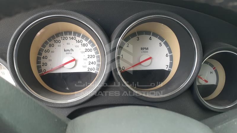 2B3LA53H58H237147 Auction: EmiratesAuction Lot: 405453 2B3LA53H58H237147 Dodge Charger 2008 RED Photo 13