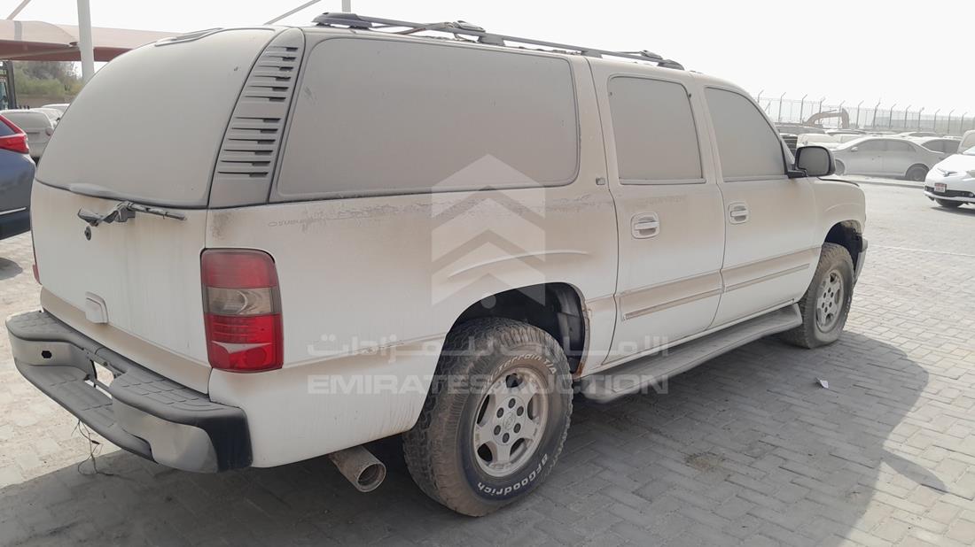 2004 GMC Suburban — Rear Right Angle — Photo 8