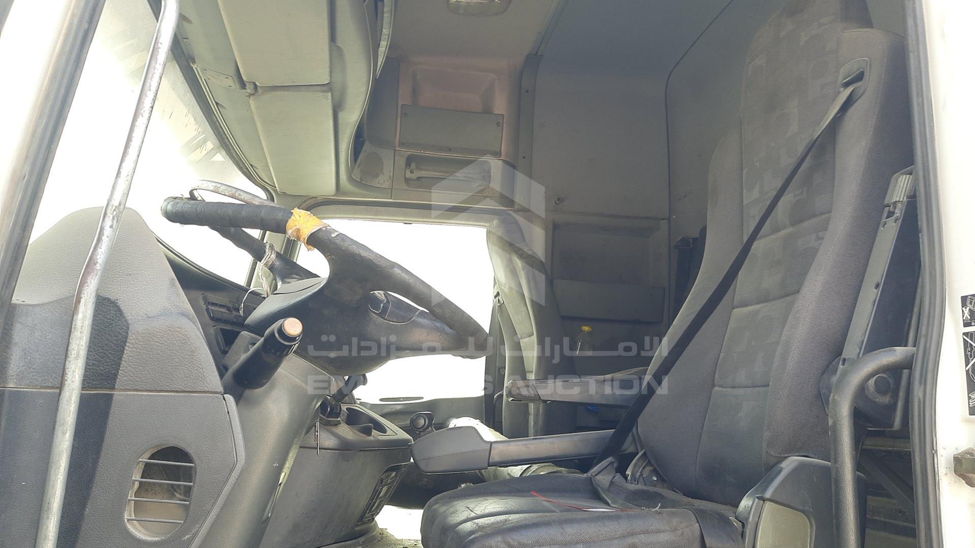 2007 MERCEDES ACTROS VIN: WDAKHCAA77L185234