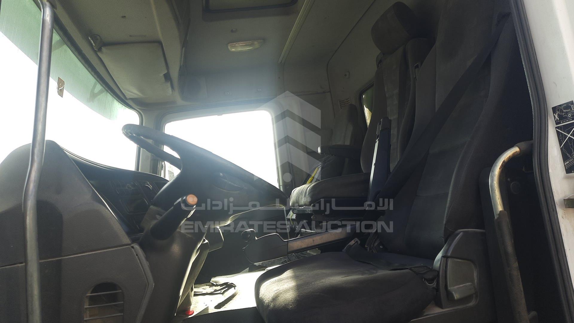 2008 MERCEDES ACTROS VIN: WDAKHCAA78L307530
