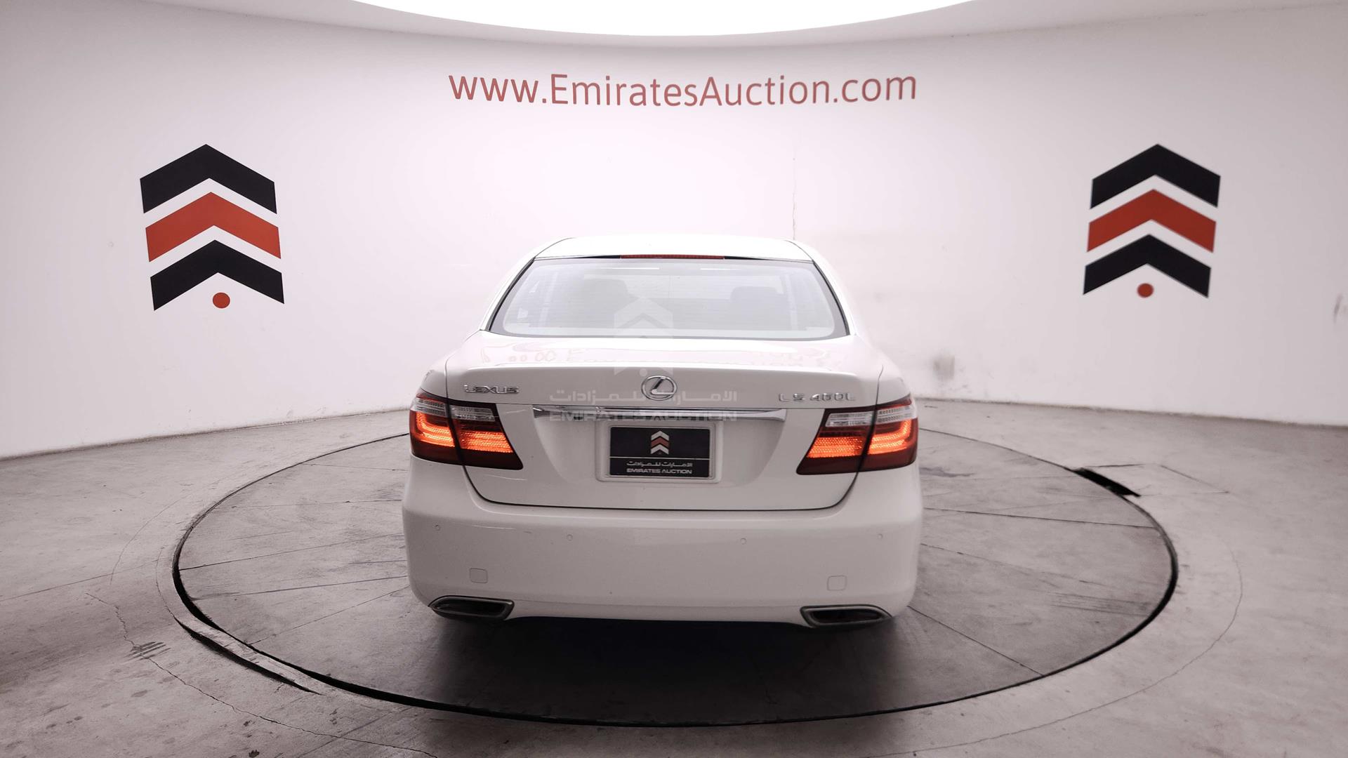 2008 LEXUS LS 460 VIN: JTHGL46F505008833