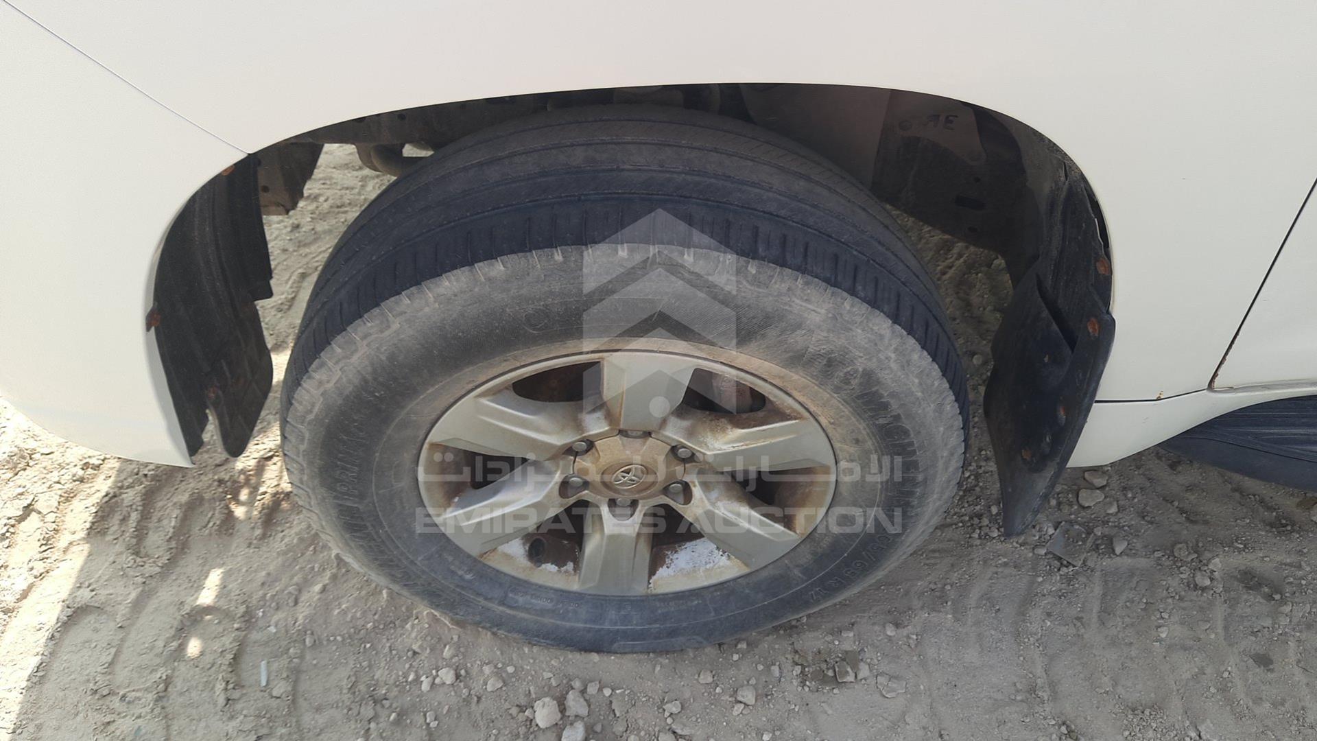 2015 TOYOTA PRADO VIN: JTEJU9FJ5F5068945