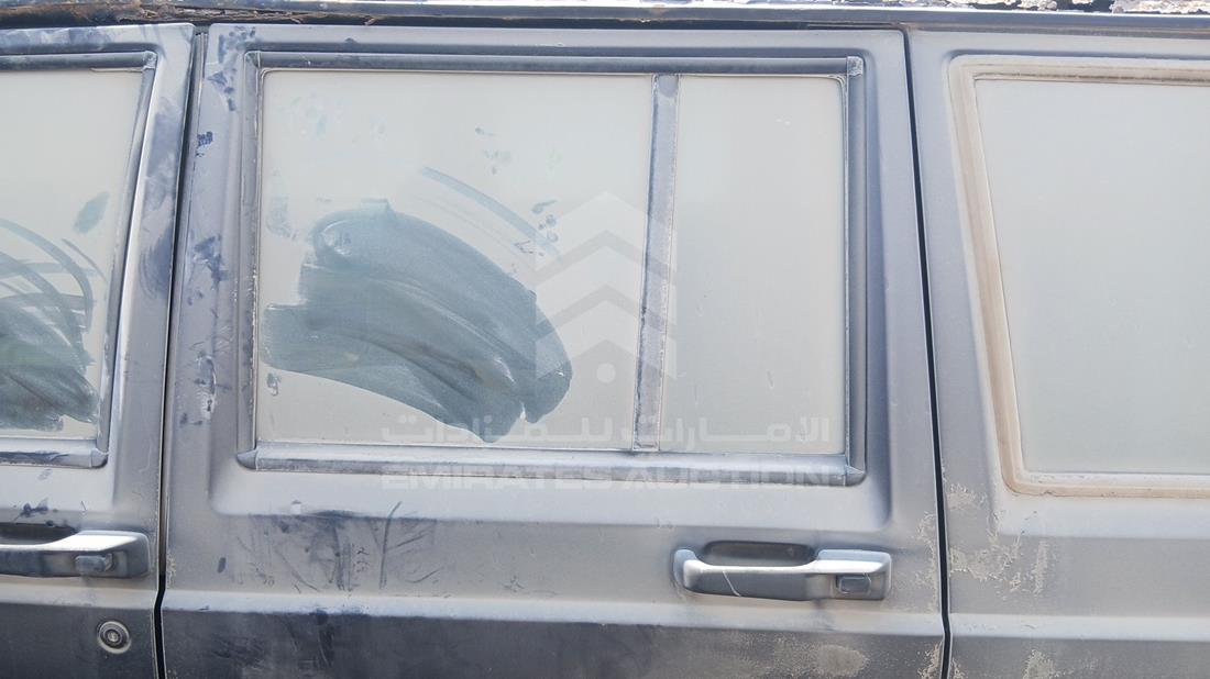 جيب شيروكي 1998 — الباب الخلفي الأيسر — صورة 17