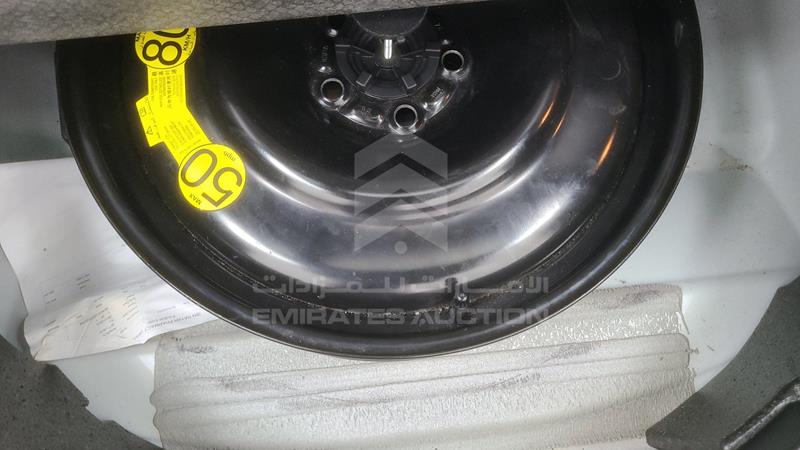 SALVA2BG0EH935397 Auction: EmiratesAuction Lot: 416781 SALVA2BG0EH935397 Range Rover Evoque 2014 WHITE Photo 30