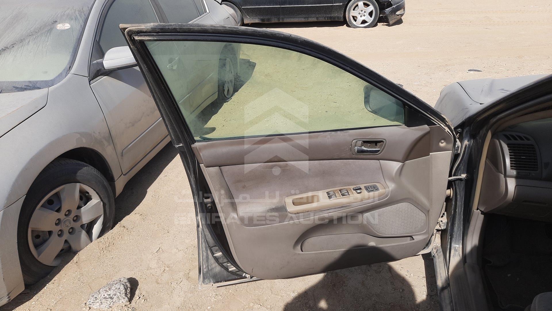 2004 TOYOTA CAMRY VIN: 4T1BE32K84U262000