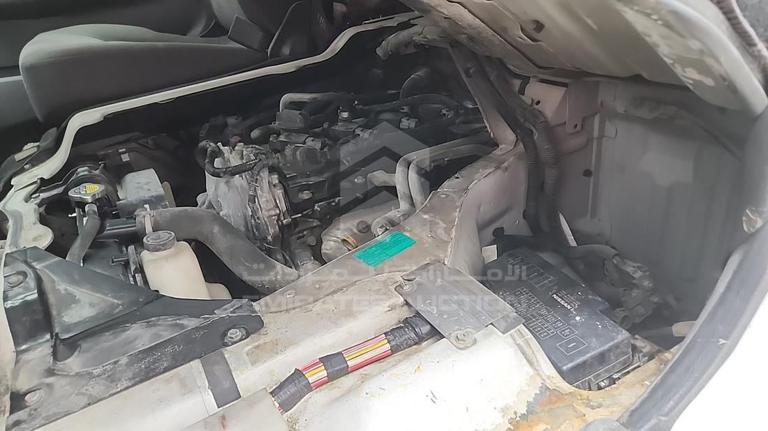 2018 Nissan Urvan — Engine Bay — Photo 20