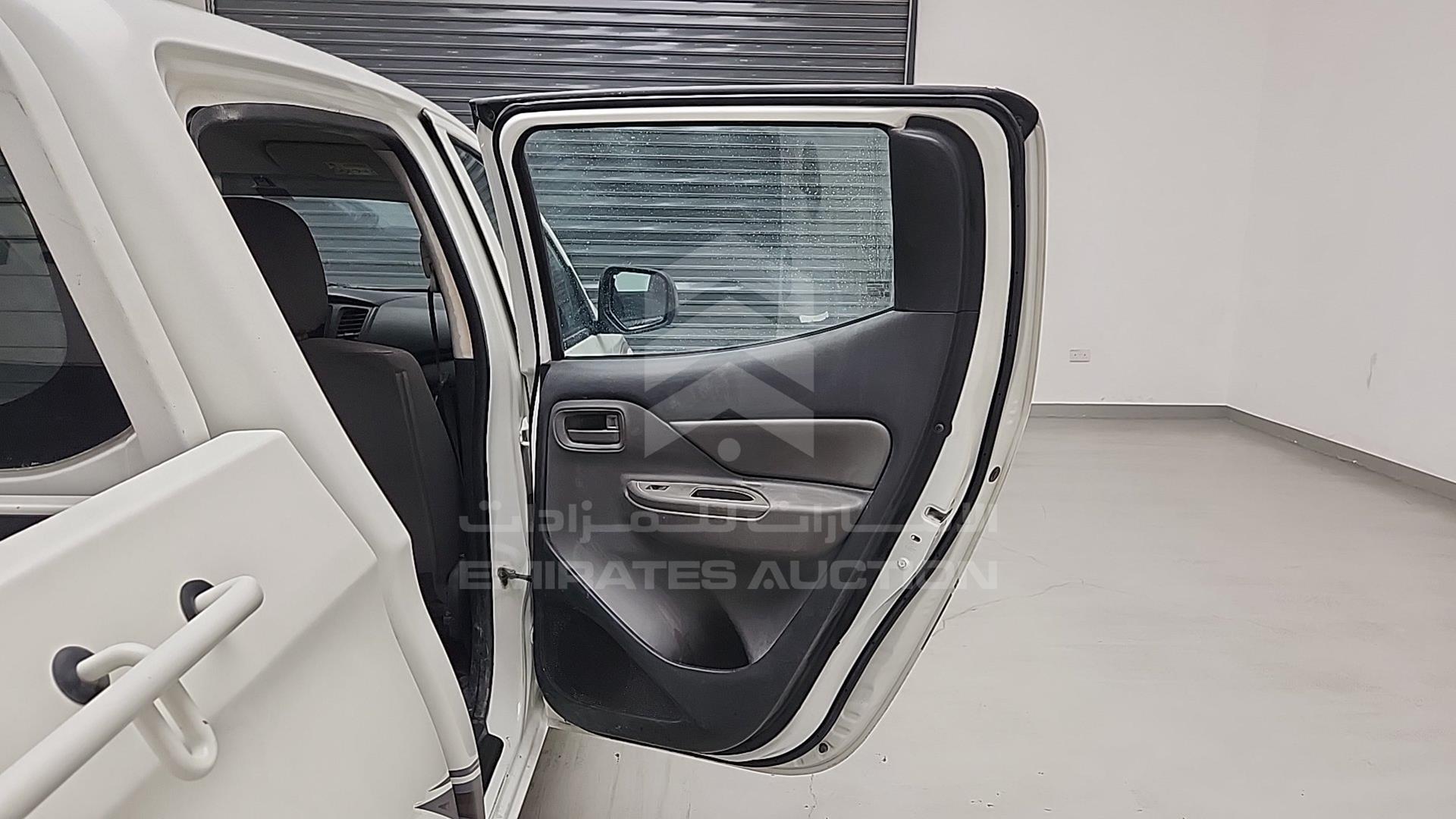 2016 MITSUBISHI L 200 VIN: MMBJNKJ40GH059683