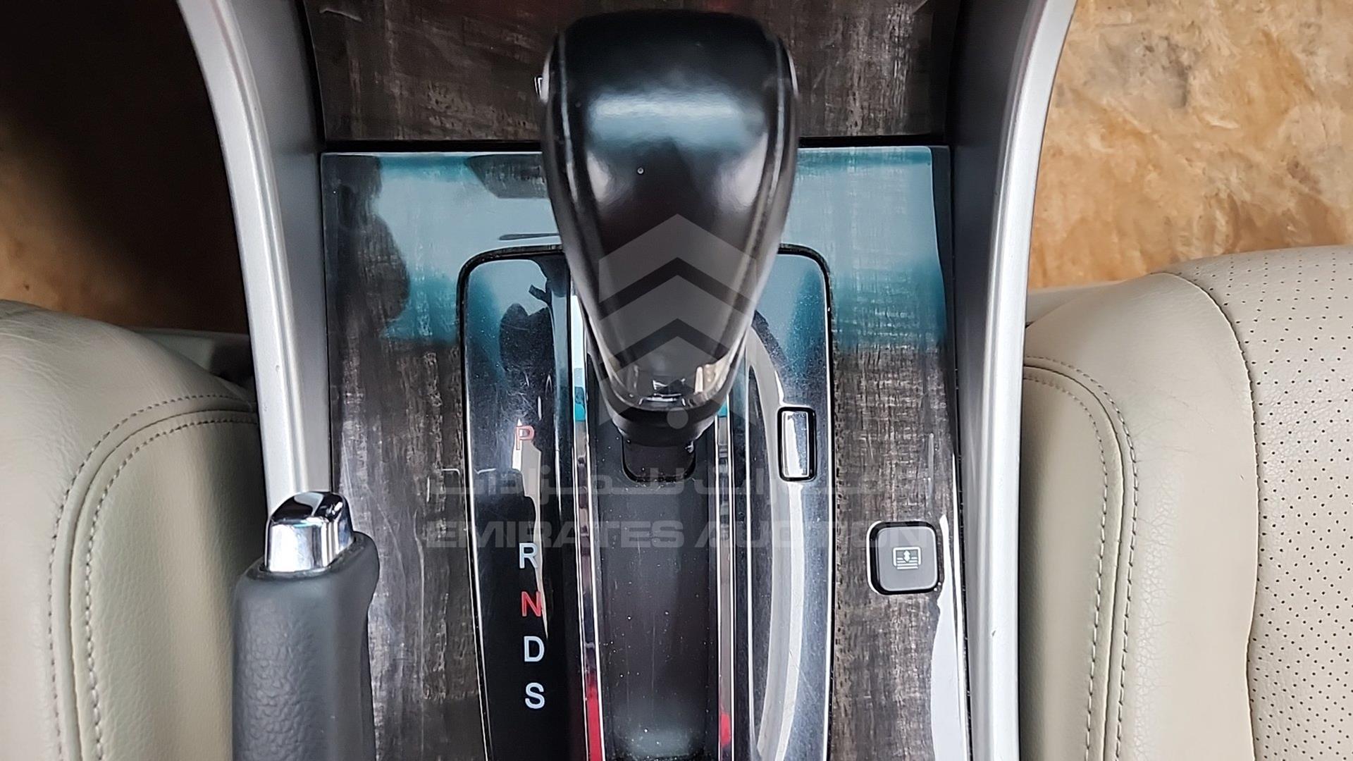 2013 HONDA ACCORD VIN: 1HGCR367XDA600938