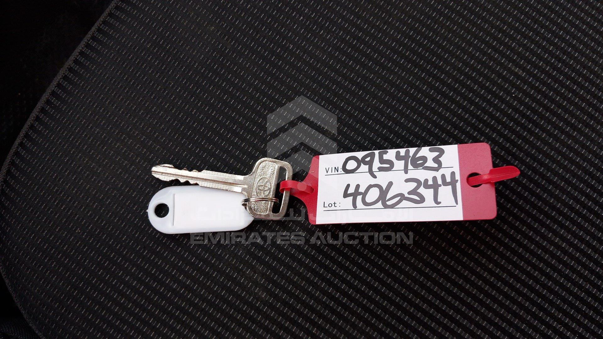 2015 TOYOTA HIACE VIN: JTFHX02P6F0095463