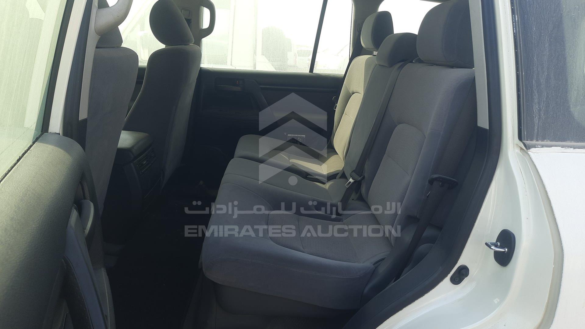 2011 TOYOTA LAND CRUISER VIN: JTMDU09J8B4043403