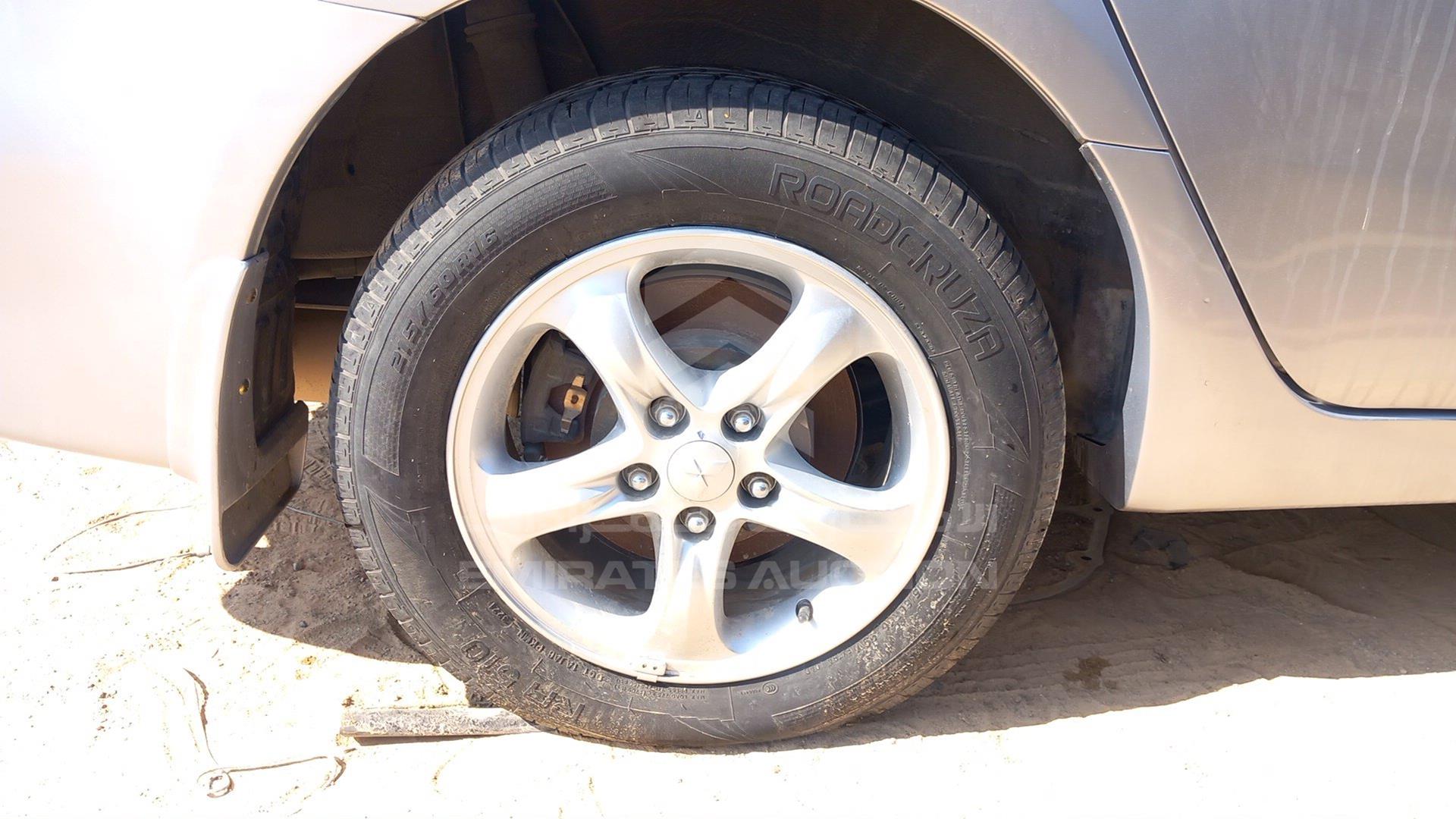 2007 MITSUBISHI GRANDIS VIN: JMYLRNA4W7Z700700