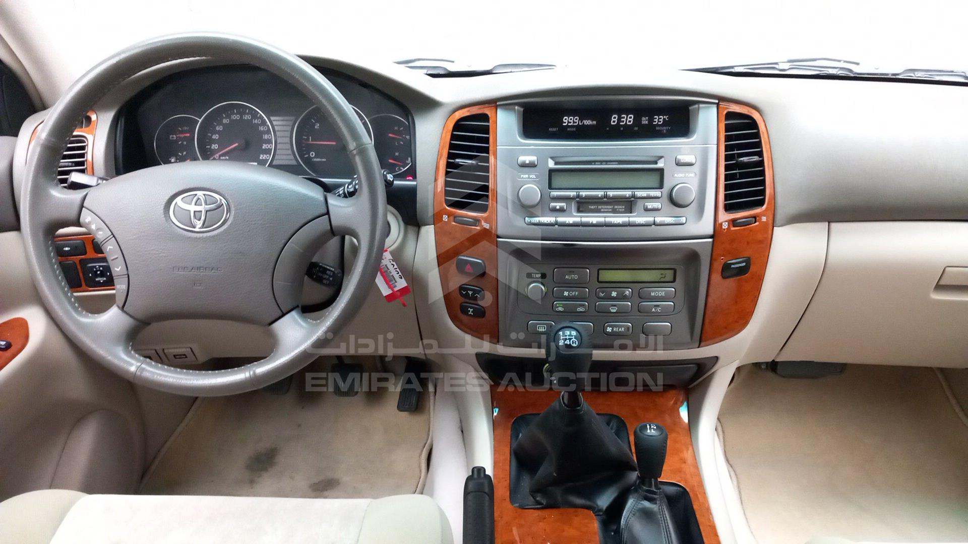 2004 TOYOTA LAND CRUISER VIN: JTEHT05J442060123