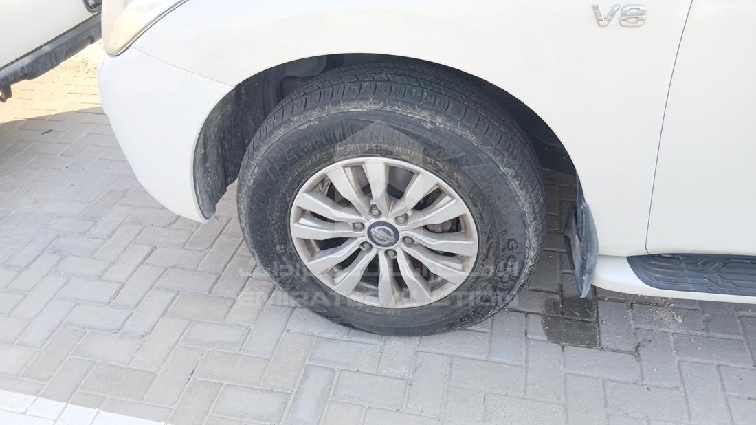 نيسان باترول 2019 — الإطار الأمامي الأيسر — صورة 31