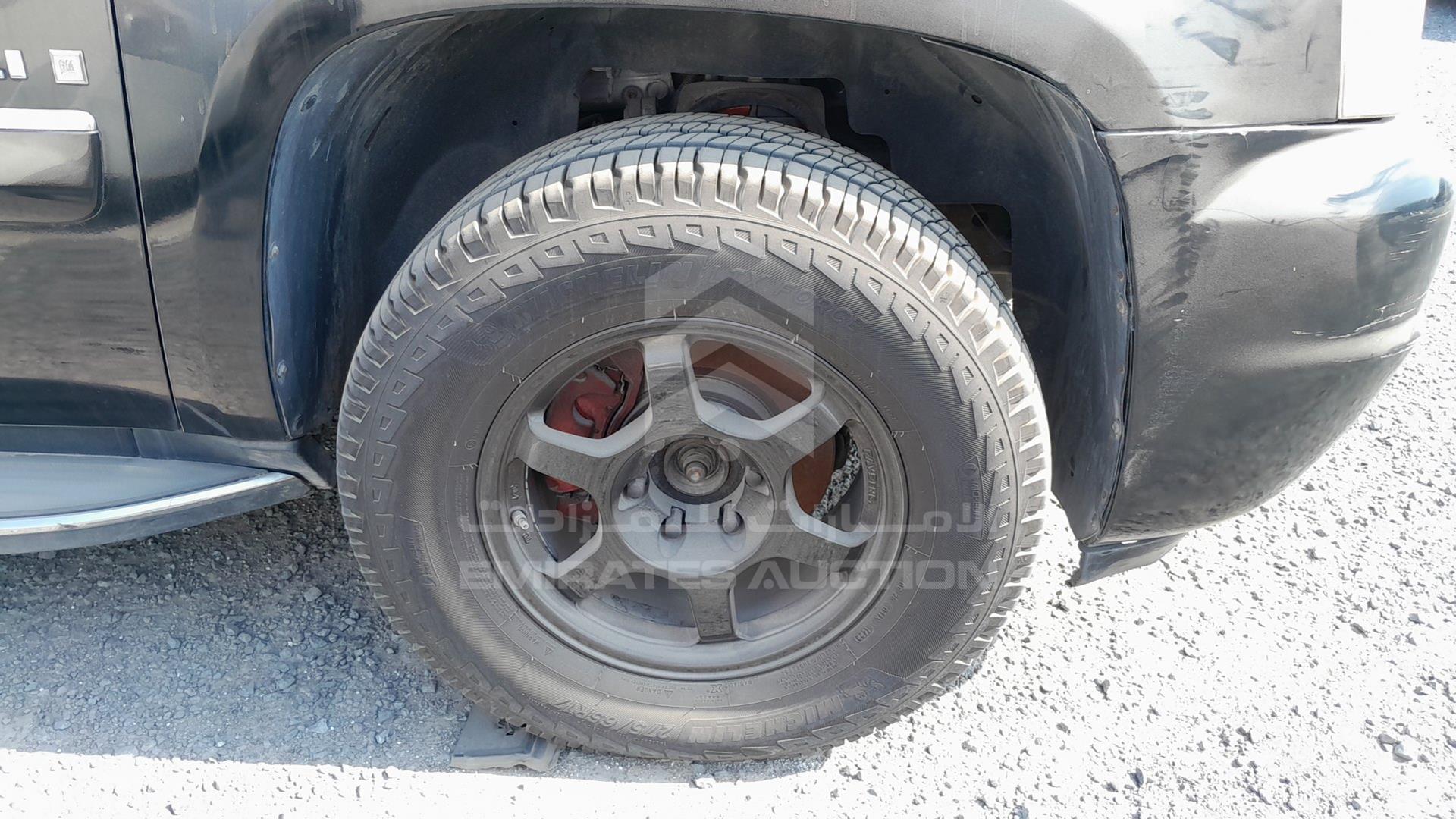 2008 GMC YUKON VIN: 1GKFK638X8J227599