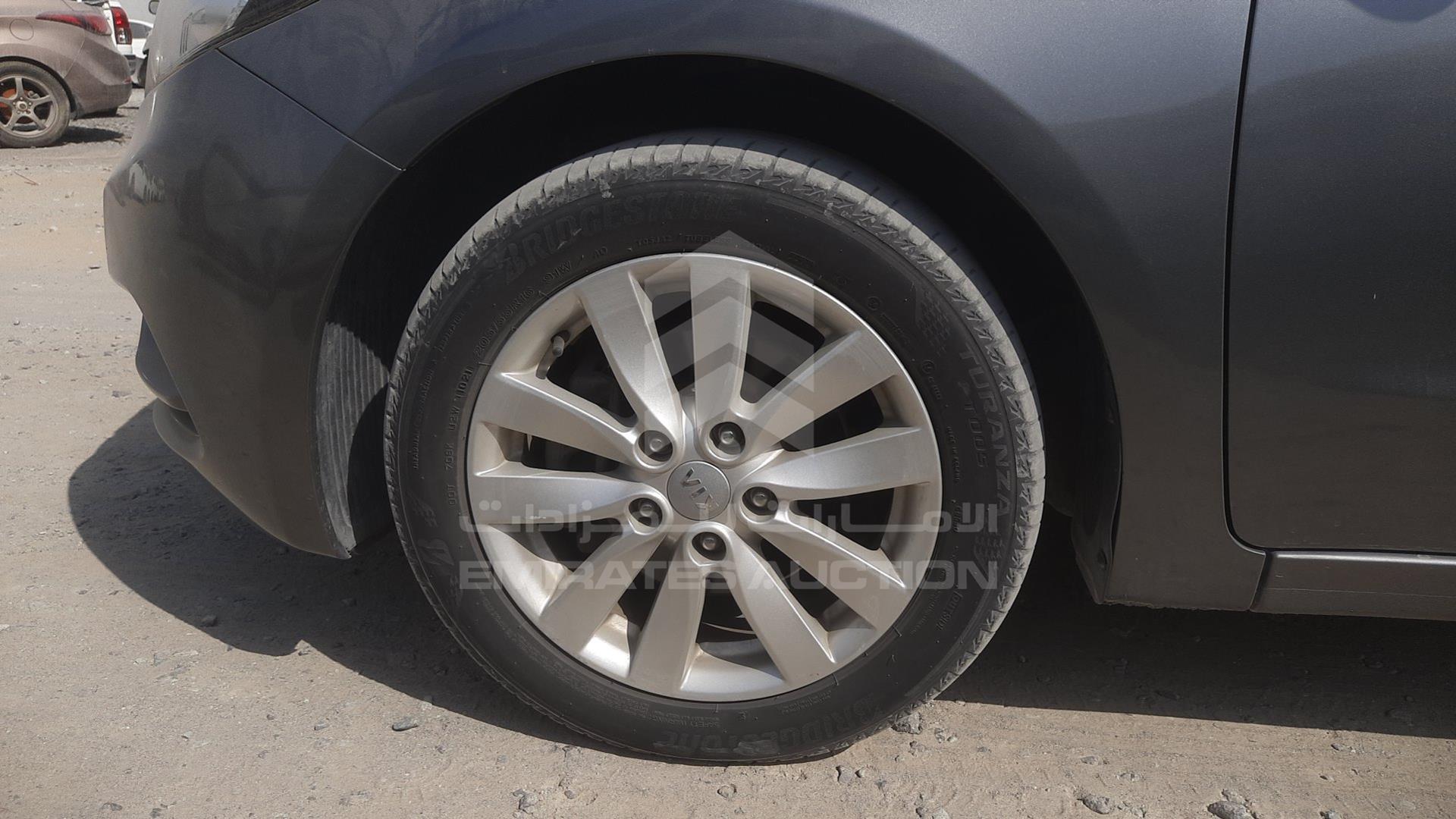 2016 KIA CERATO VIN: KNAFK4170G5553894