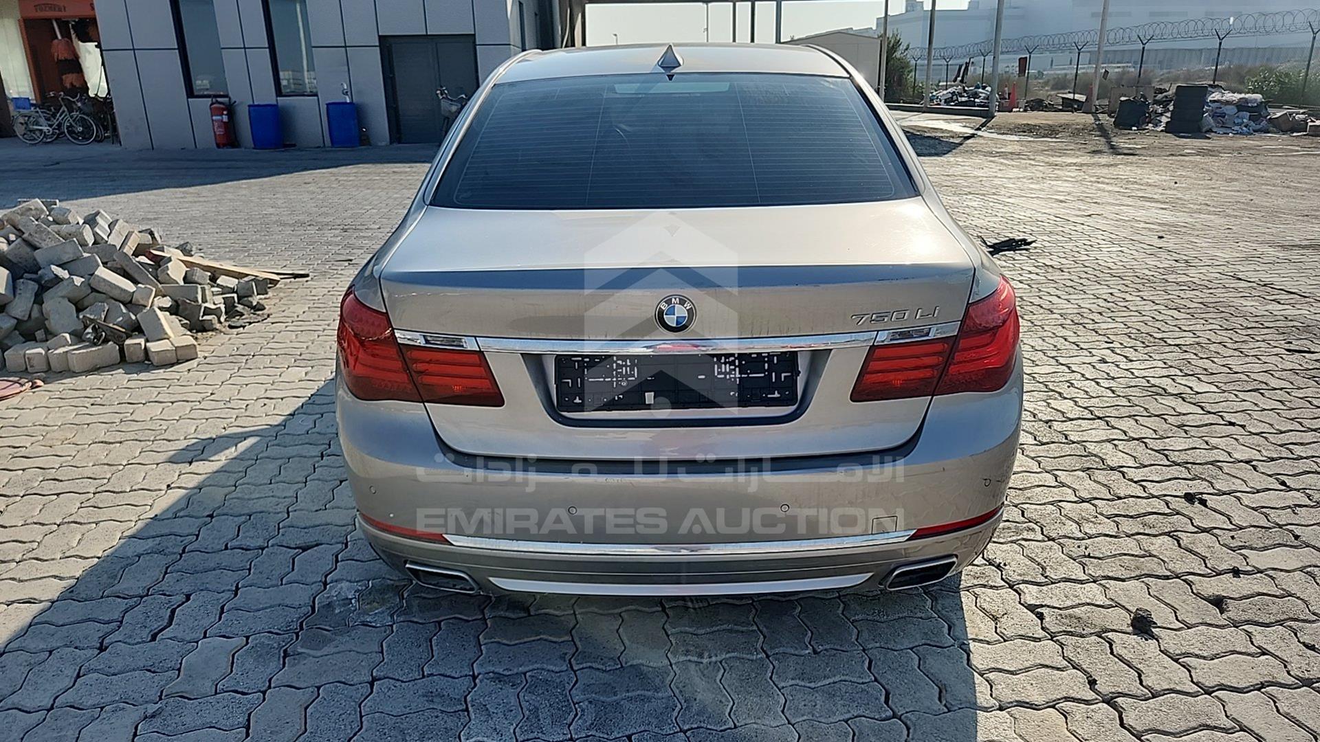 2013 BMW 750 VIN: WBAYE8101DD145934