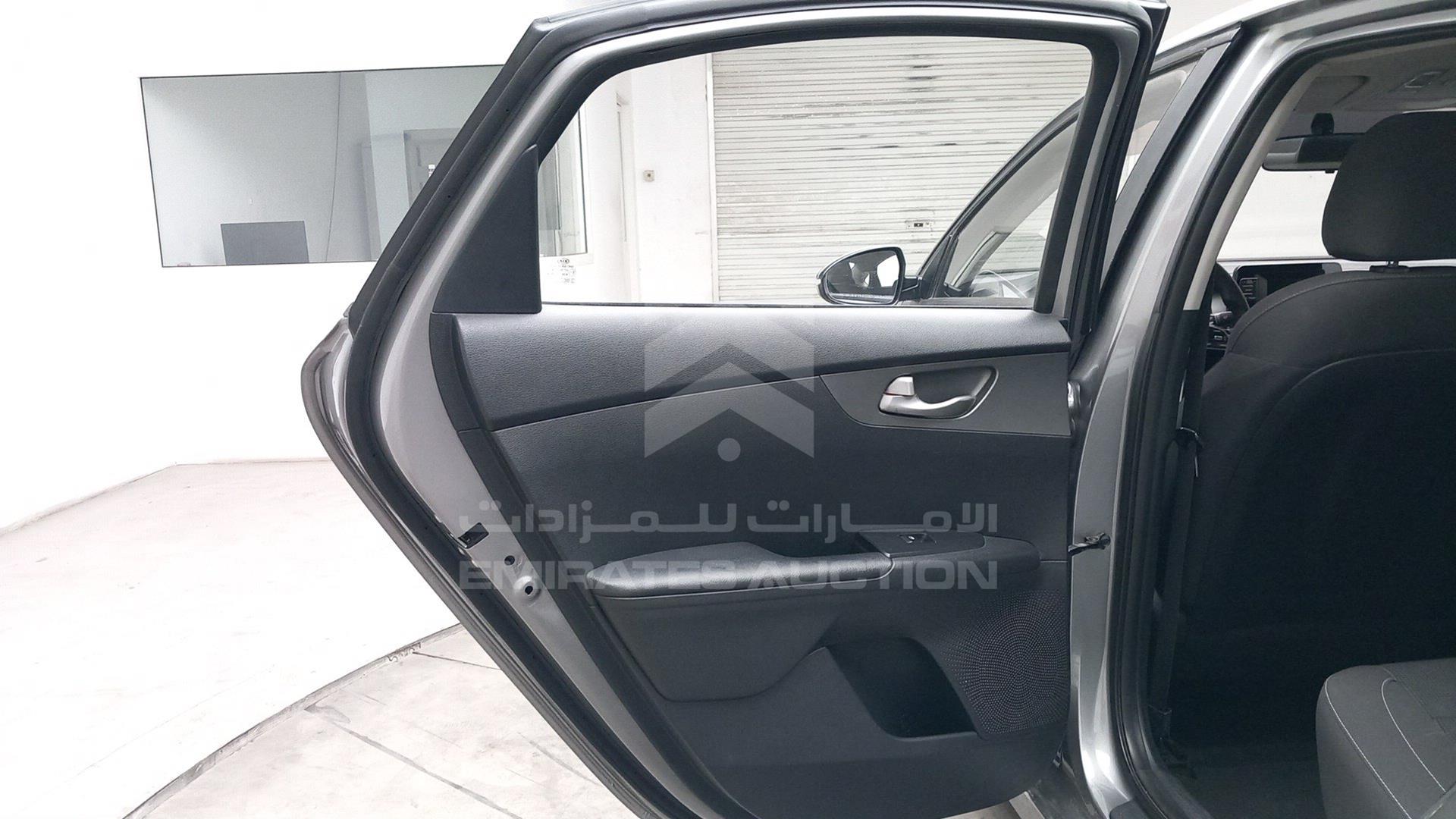 2020 KIA CERATO VIN: KNAF24164L5857182