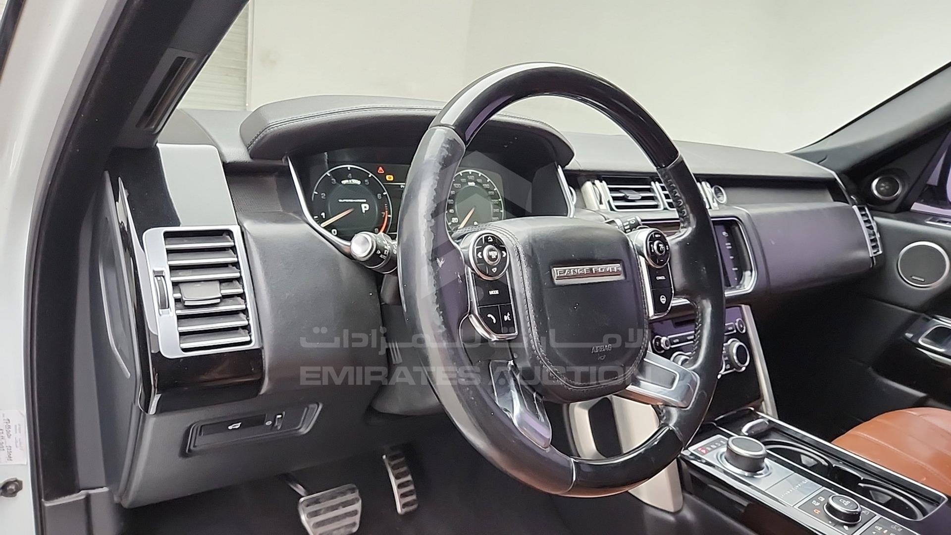 2015 RANGE ROVER VOGUE VIN: SALGA2EF2FA200250