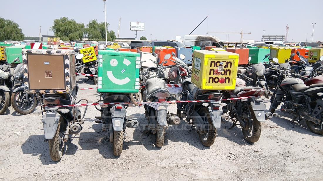 5 Motorbikes — Rear View — Photo 9