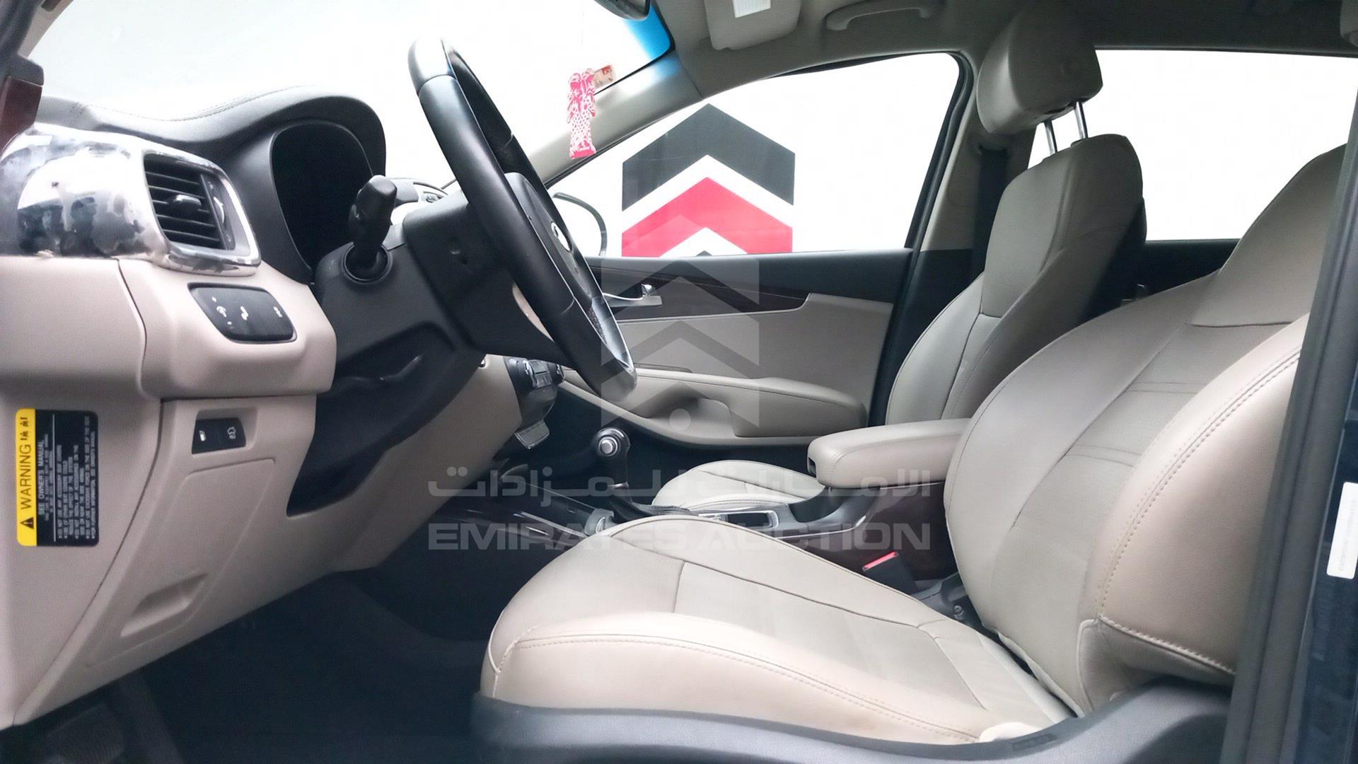 2018 KIA SORENTO VIN: 5XYPHDA51JG354243