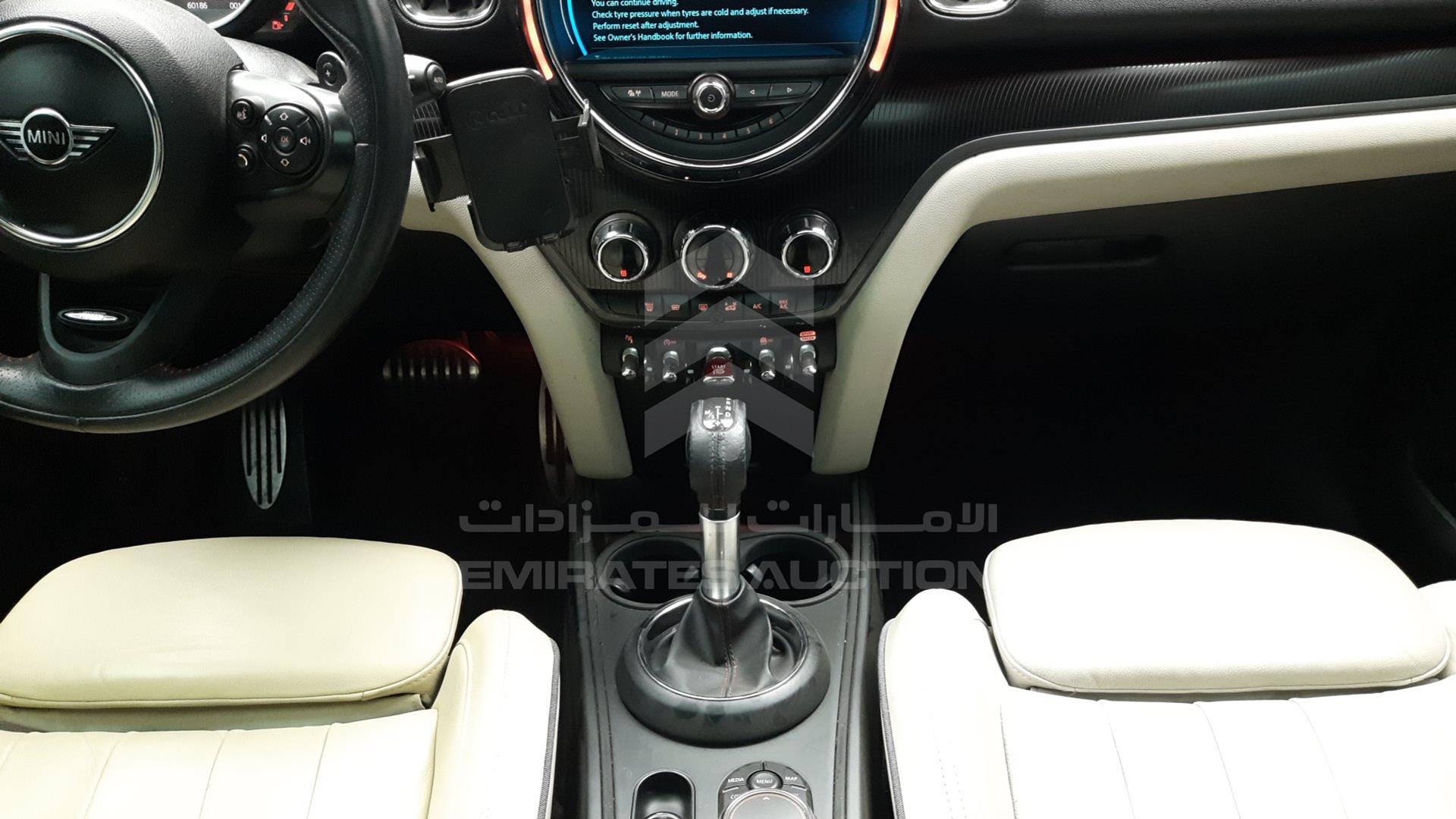 2018 MINI COOPER COUNTRYMAN VIN: WMWYT1107J3E88636