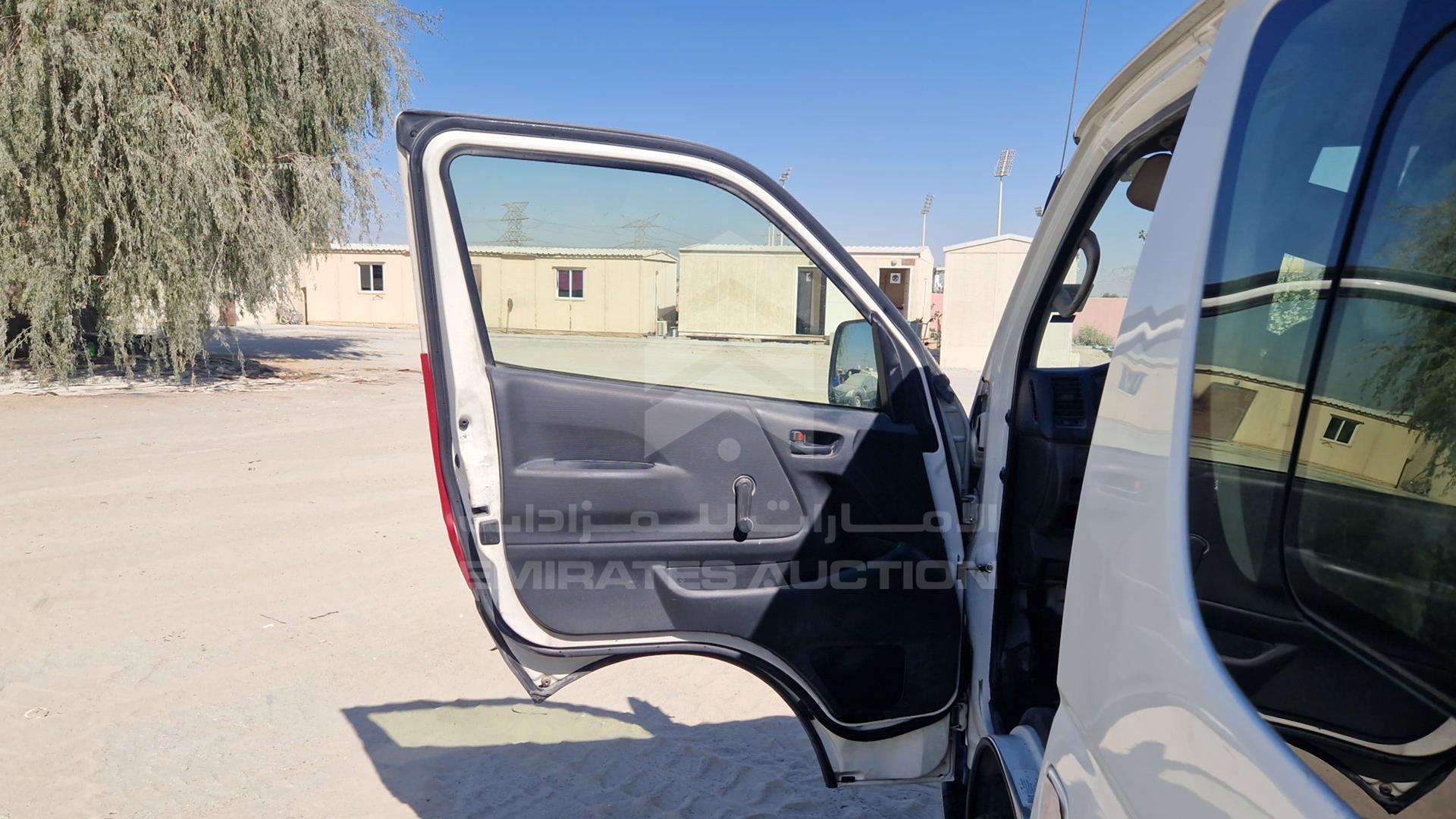 2015 TOYOTA HIACE VIN: JTGJX02P6F5041788