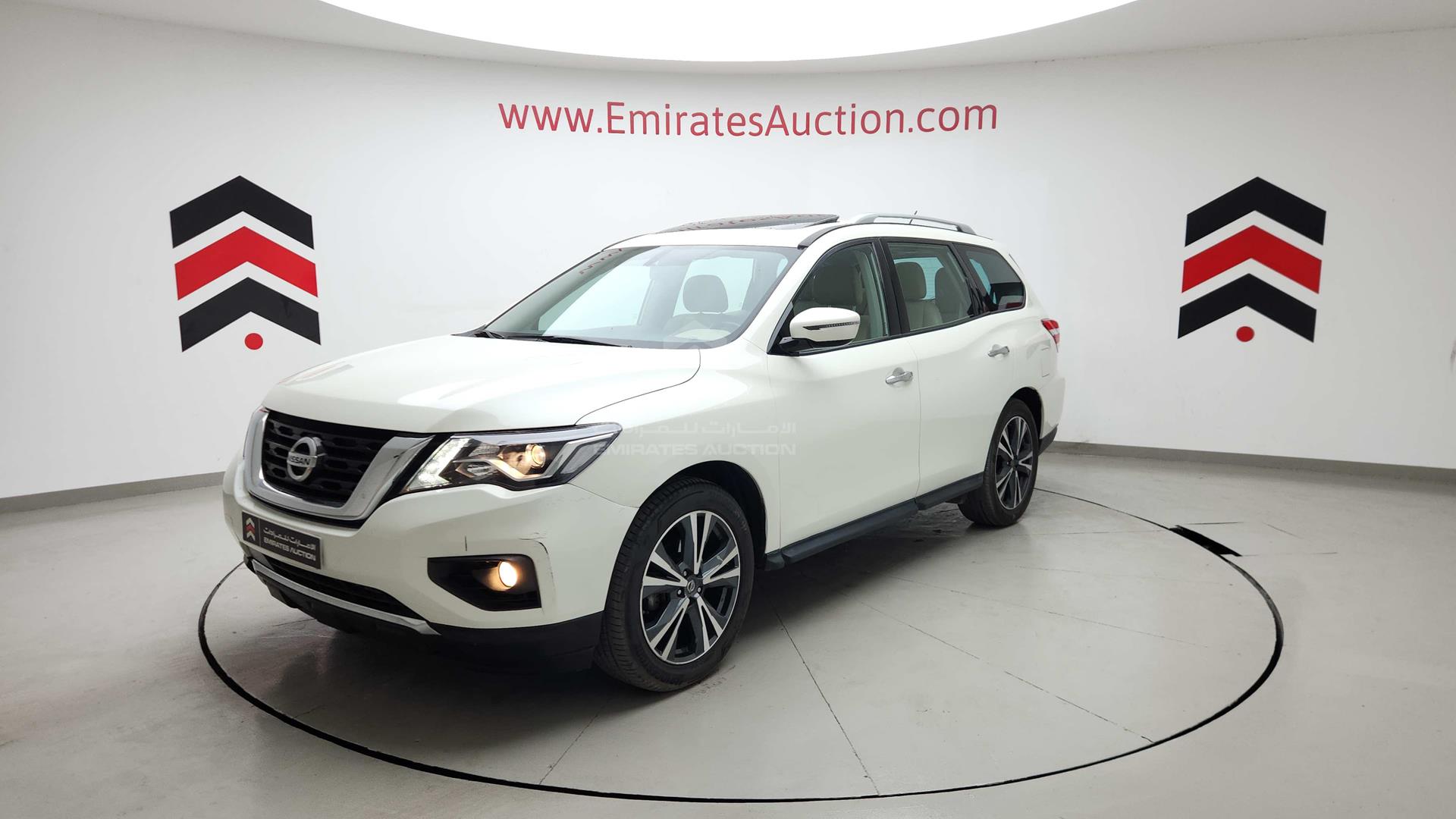 2018 NISSAN PATHFINDER VIN: 5N1CR2M88JC600372