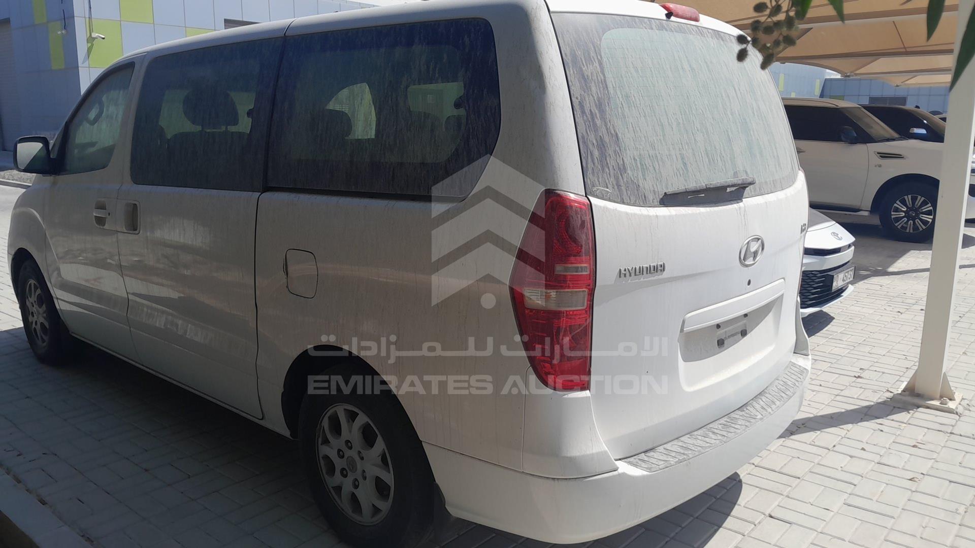 0 HYUNDAI H1 VIN: KMHWH81RXCU454375