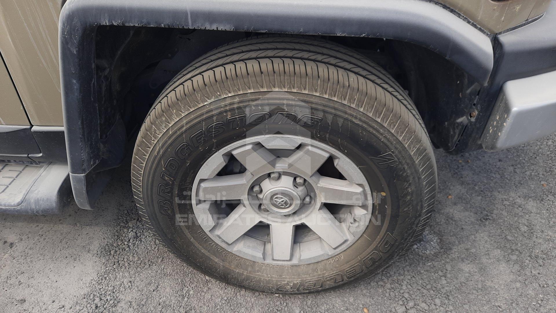 2014 TOYOTA FJ CRUISER VIN: JTEBU11F3EK198103