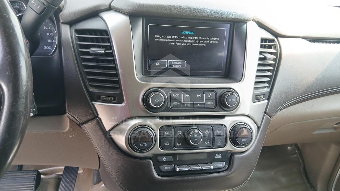 2019 Chevrolet Suburban — Entertainment Systems & Camera Monitor & Navigation — Photo 17
